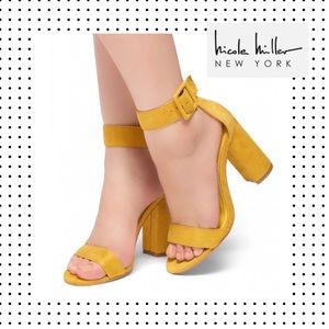 NEW Nicole Miller - Neaker Block Heel Sandal 10